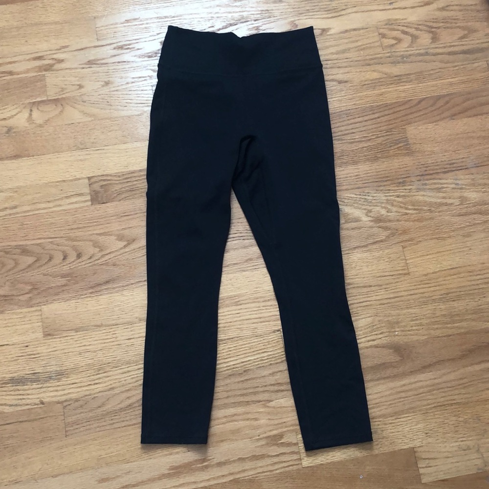 Fabletics Motion 365 Highwaisted Capri